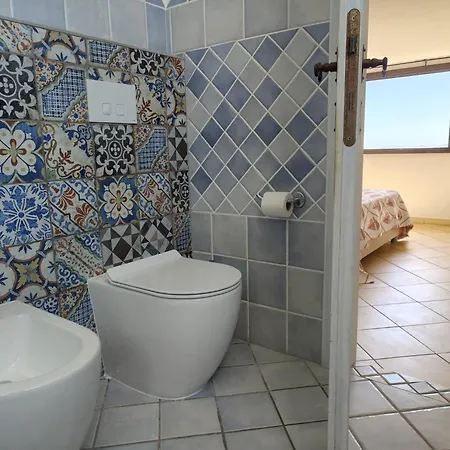 Nocleg ze śniadaniem Sprafundu La Maddalena (Sassari)